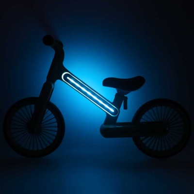 Trike Fix Glow LED krosinis dviratis tamsiai mėlyna – šaldyti braškių daigai